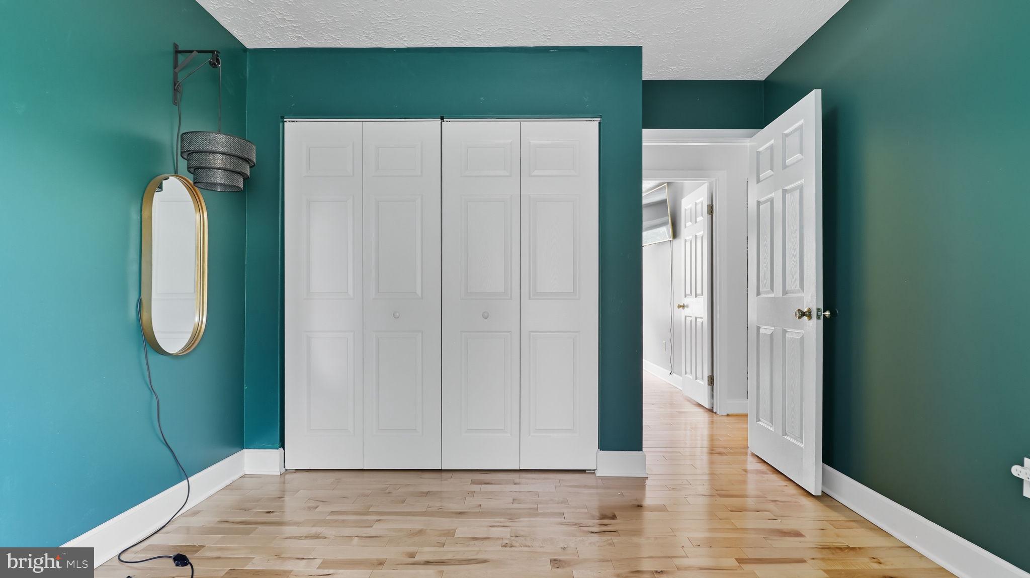 HOLLAWAY ESTATES - Residential Lease