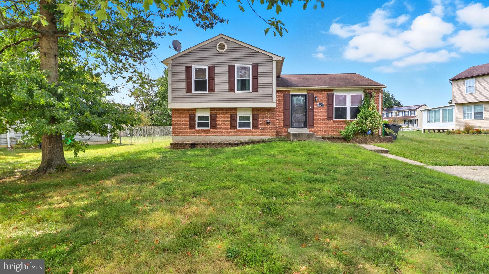 HOLLAWAY ESTATES - Residential Lease