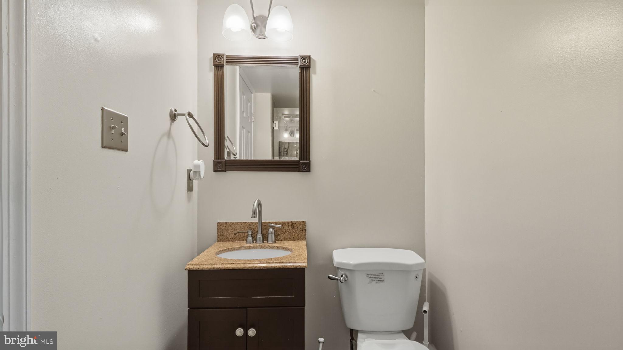 HOLLAWAY ESTATES - Residential Lease