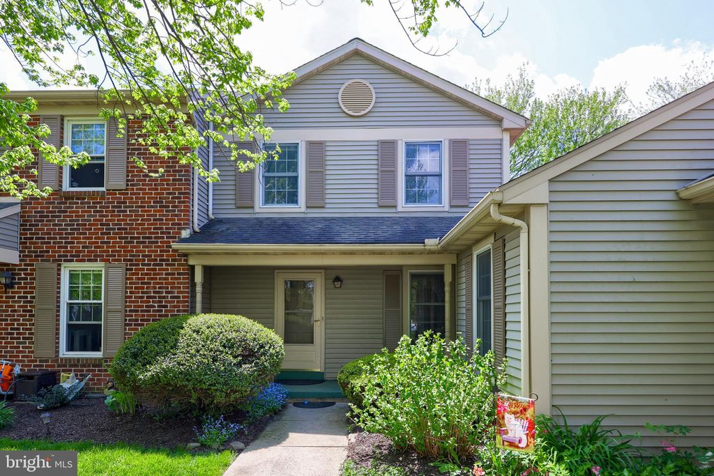 Photo of 46 Ashlea Village, New Holland, PA 17557 (MLS # PALA2049352)