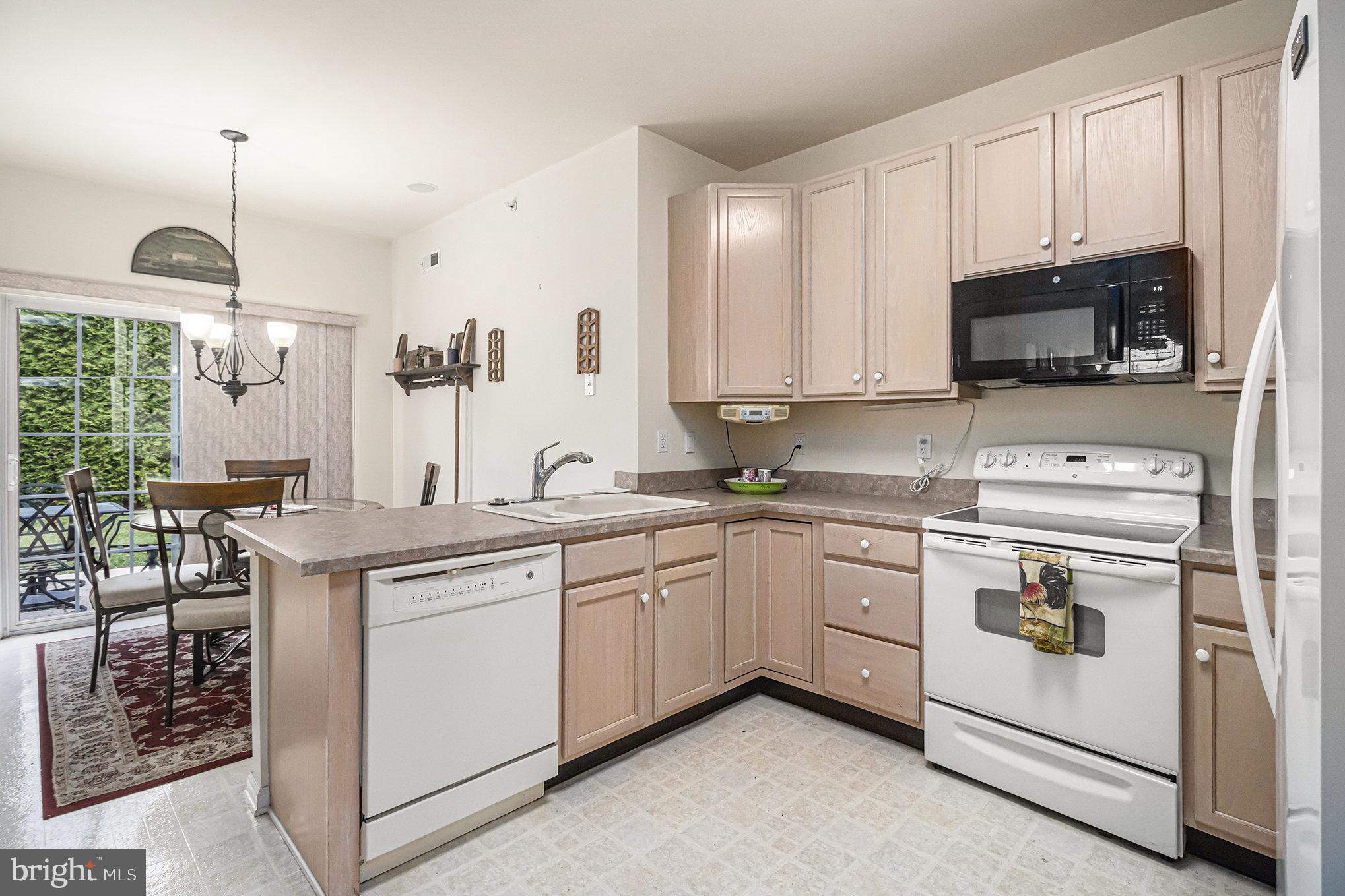 LEGACY OAKS - Residential