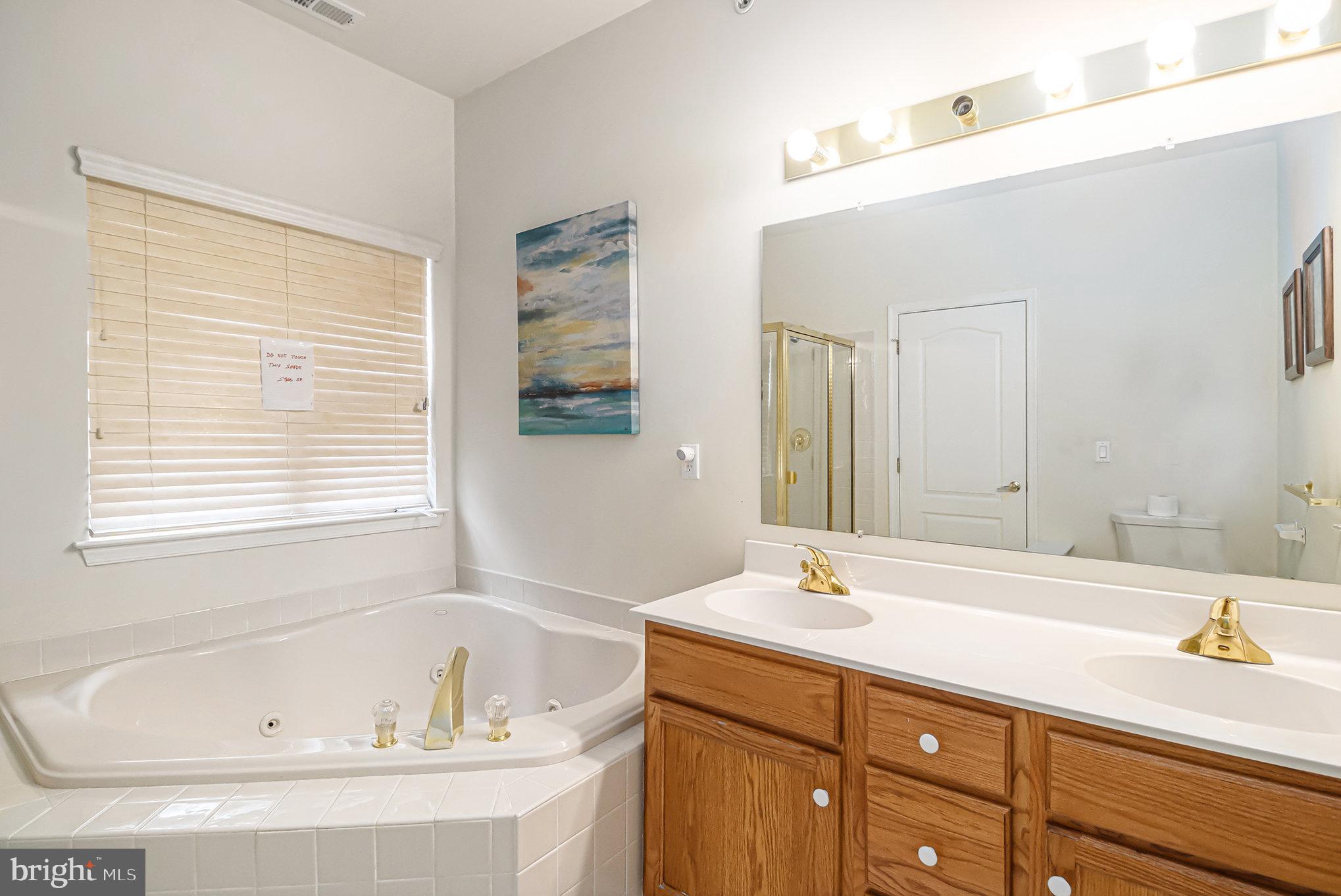 LEGACY OAKS - Residential