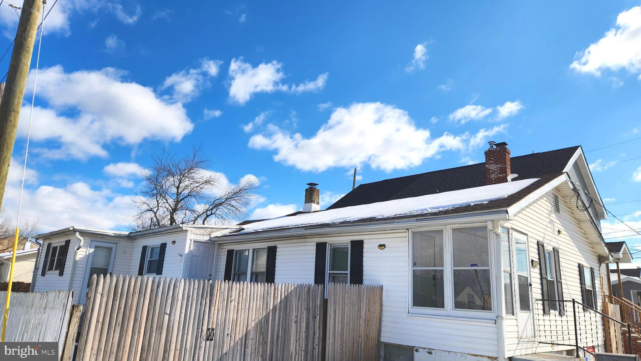 1303 NEWPORT GAP PIKE