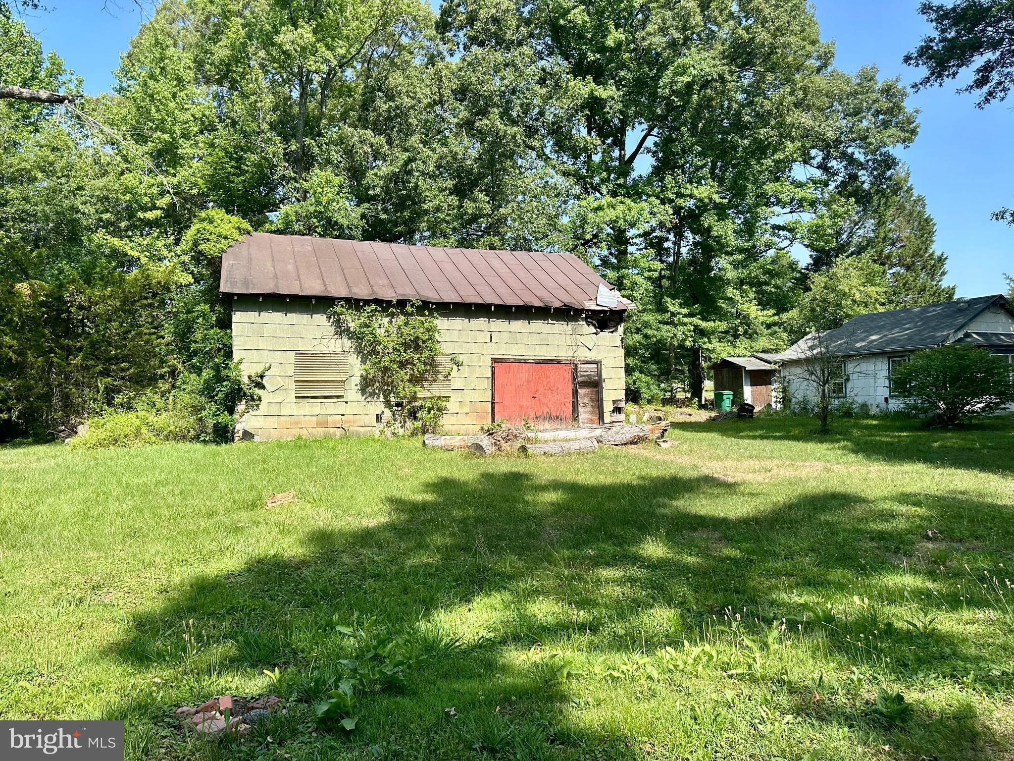 4137 BARRETT PLACE
