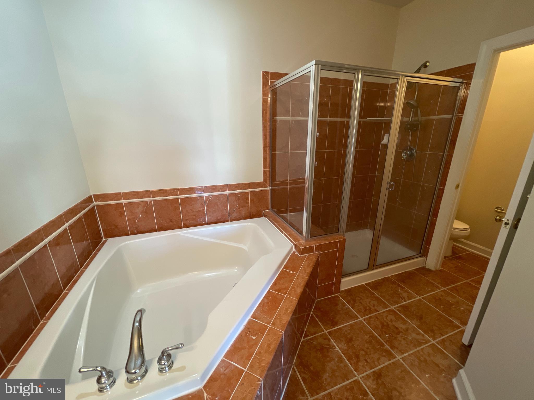 HIDDEN CREEK - Residential Lease