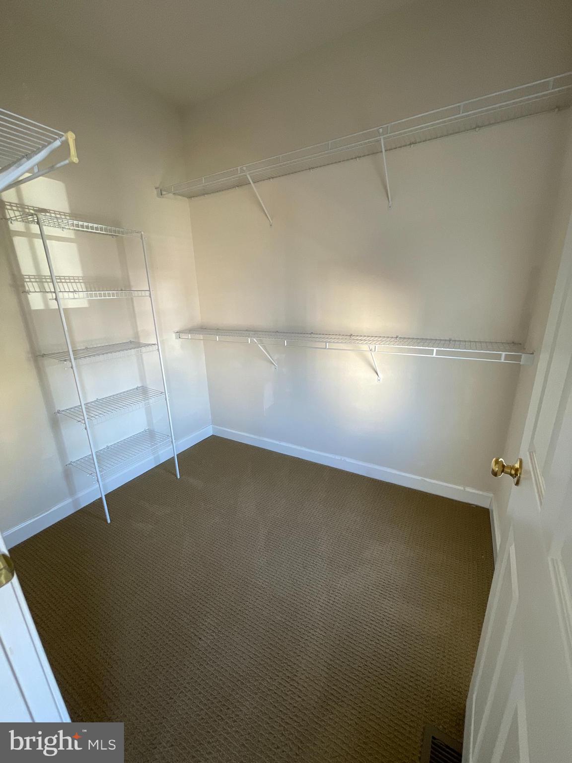 HIDDEN CREEK - Residential Lease