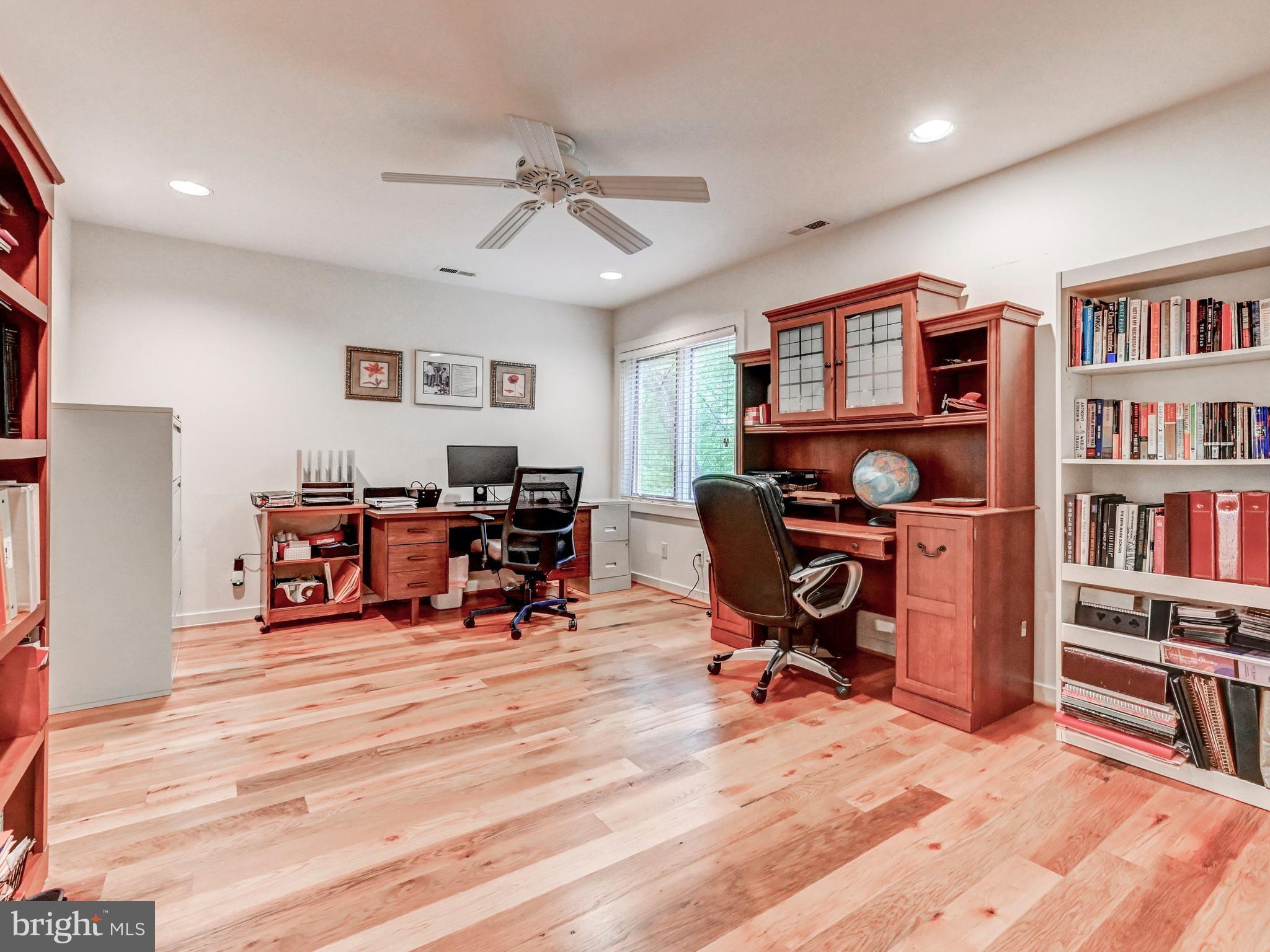 VALLEY BROOK - Residential