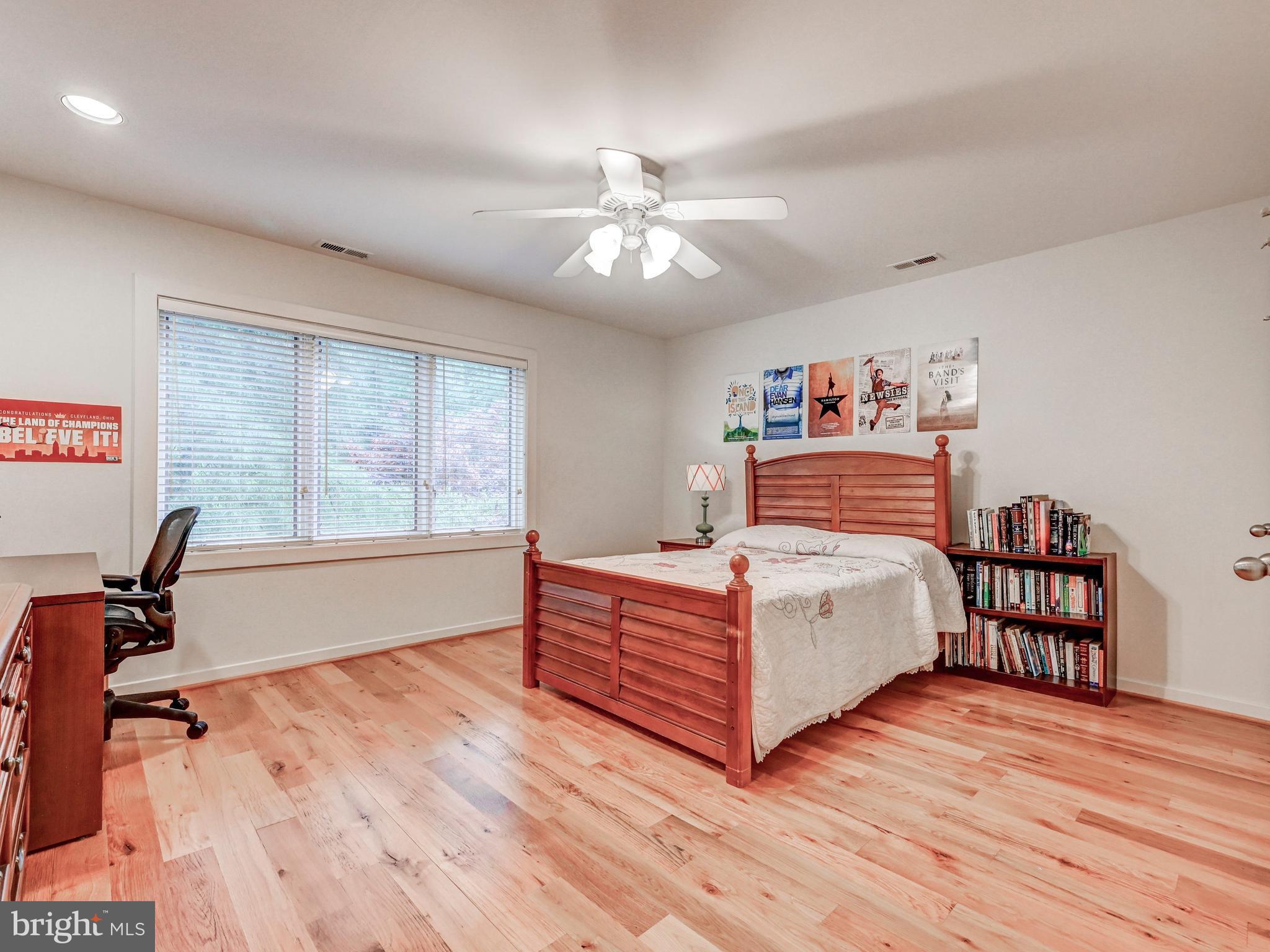 VALLEY BROOK - Residential