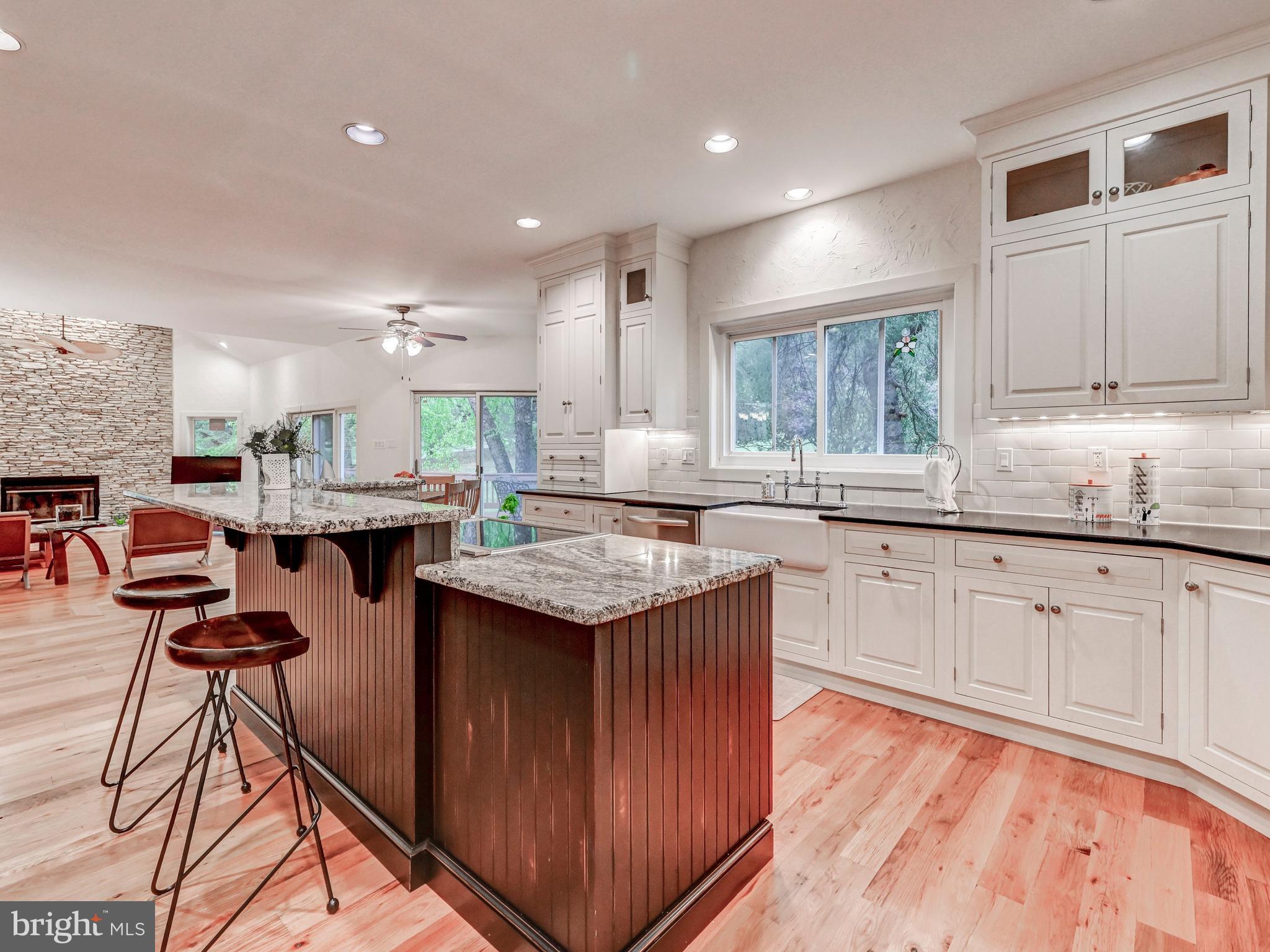 VALLEY BROOK - Residential