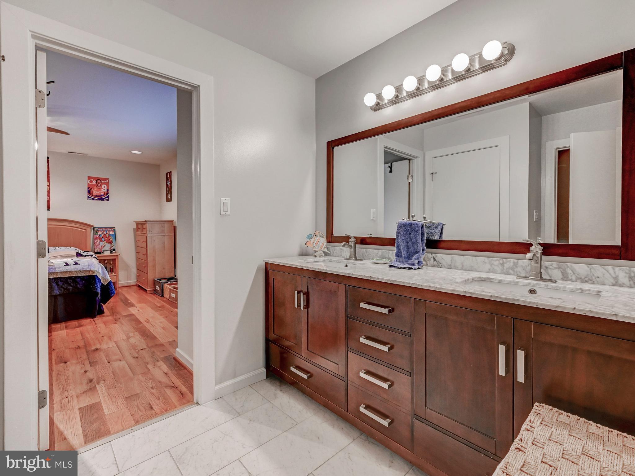 VALLEY BROOK - Residential