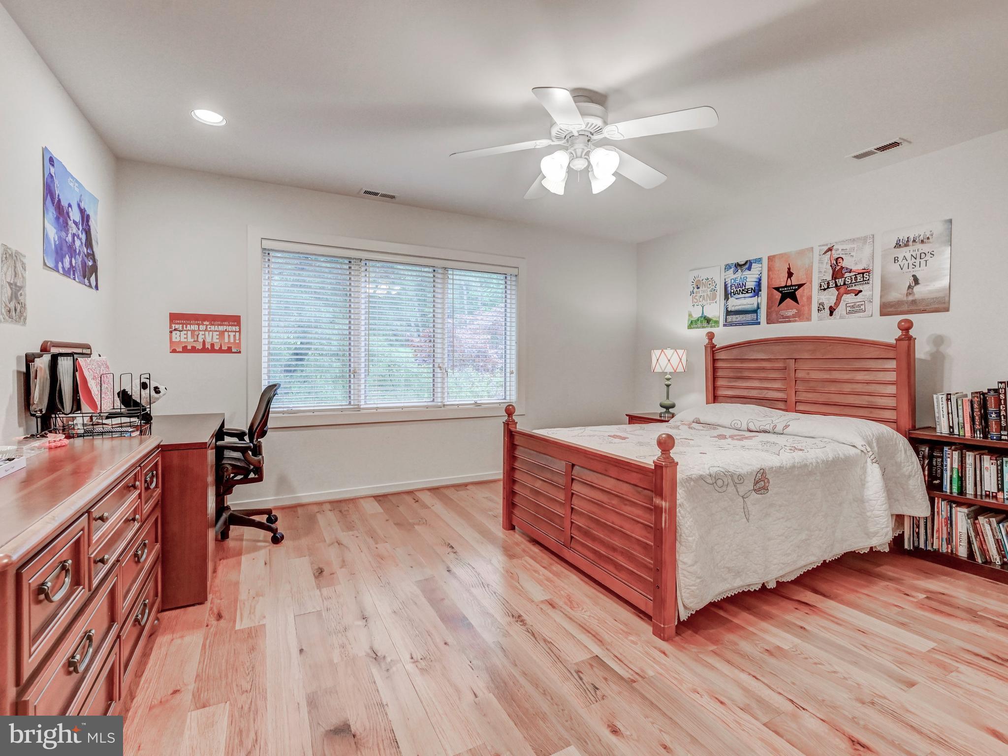 VALLEY BROOK - Residential
