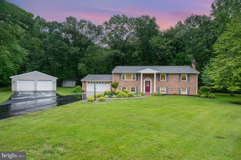 9268 EAST COURT WHITE PLAINS MD 20695