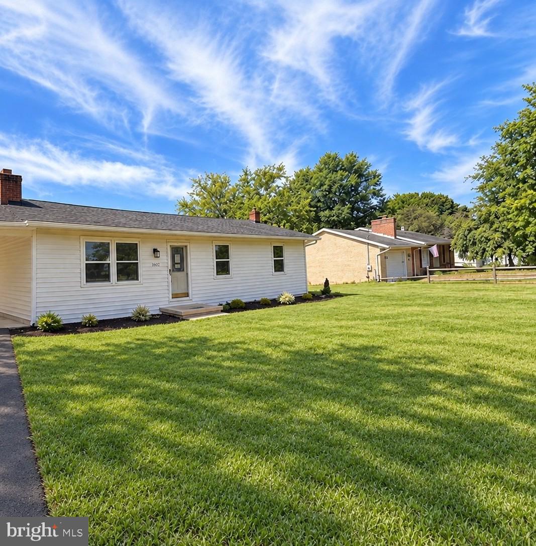 1422 TUSCAWILLA DRIVE