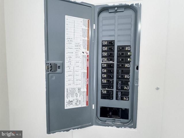 RIVERSIDE MEADOWS - Residential