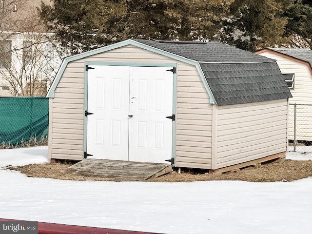 RIVERSIDE MEADOWS - Residential