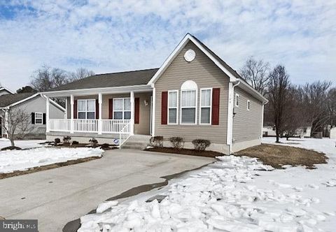 106 LINDA LANE COLONIAL BEACH VA 22443