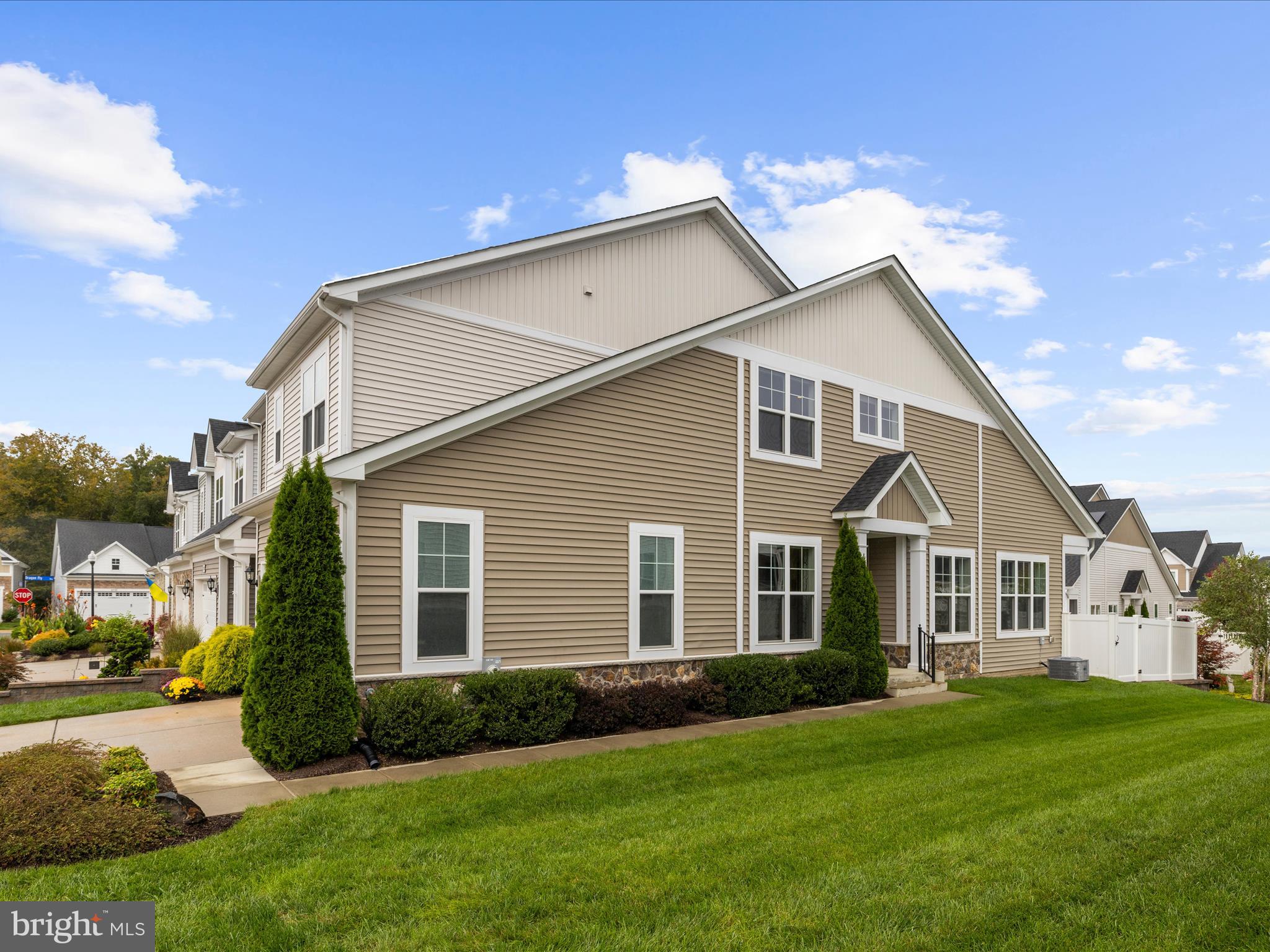 TWO RIVERS - Residential