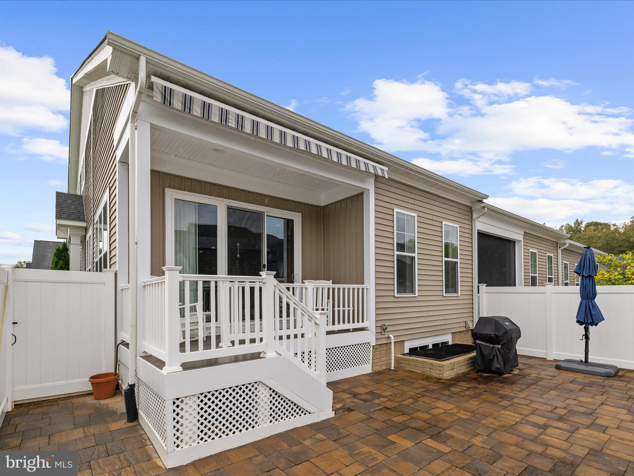 TWO RIVERS - Residential