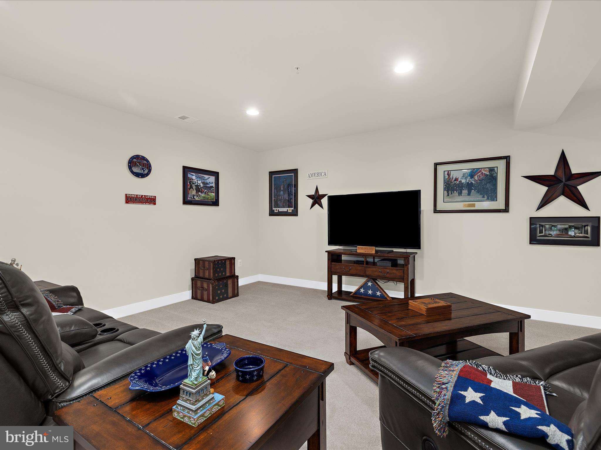 TWO RIVERS - Residential