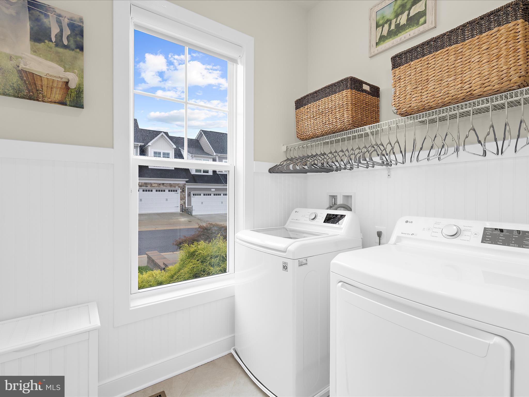 TWO RIVERS - Residential