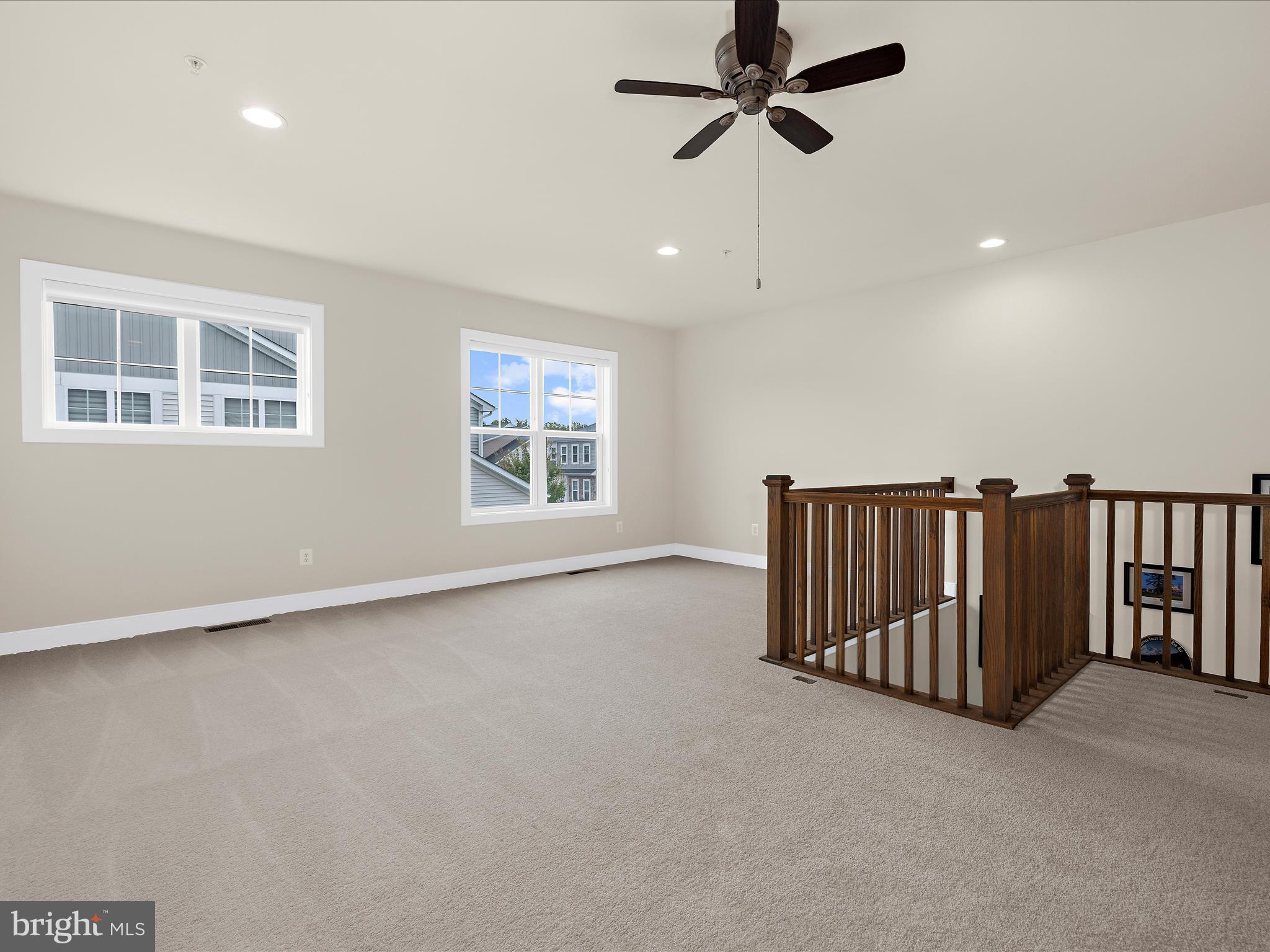 TWO RIVERS - Residential