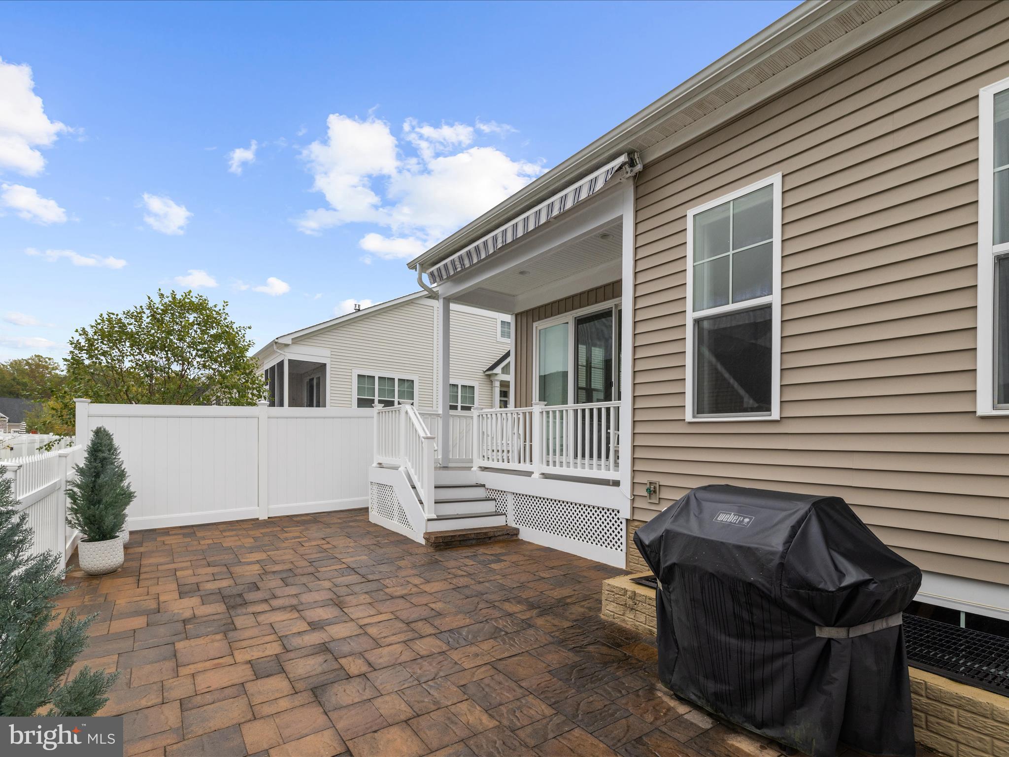 TWO RIVERS - Residential