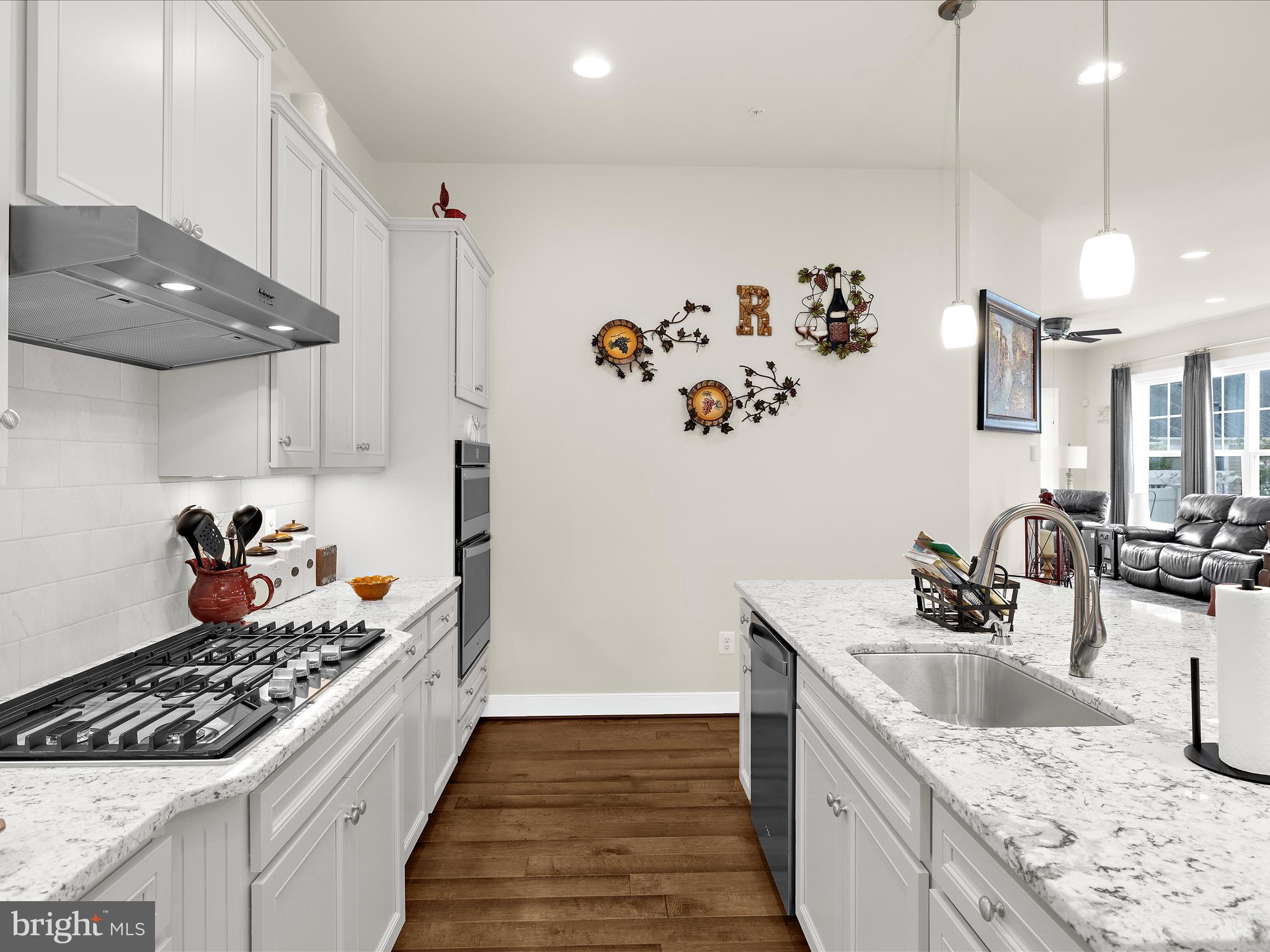 TWO RIVERS - Residential