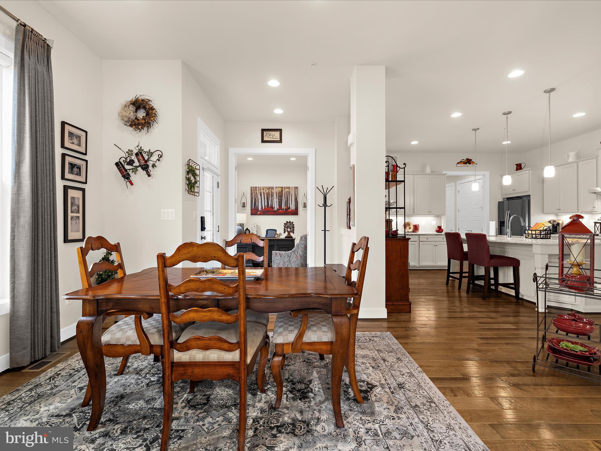 TWO RIVERS - Residential