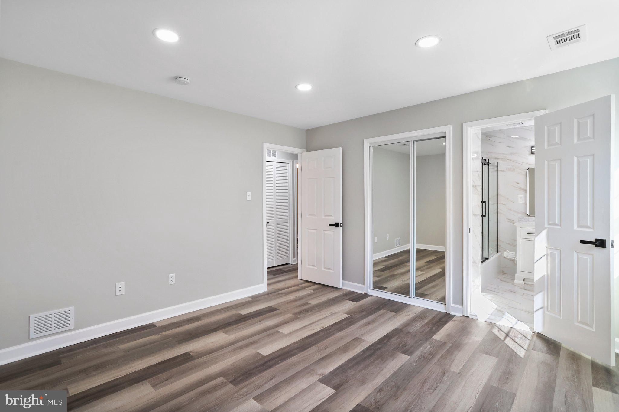 MARLTON - Residential