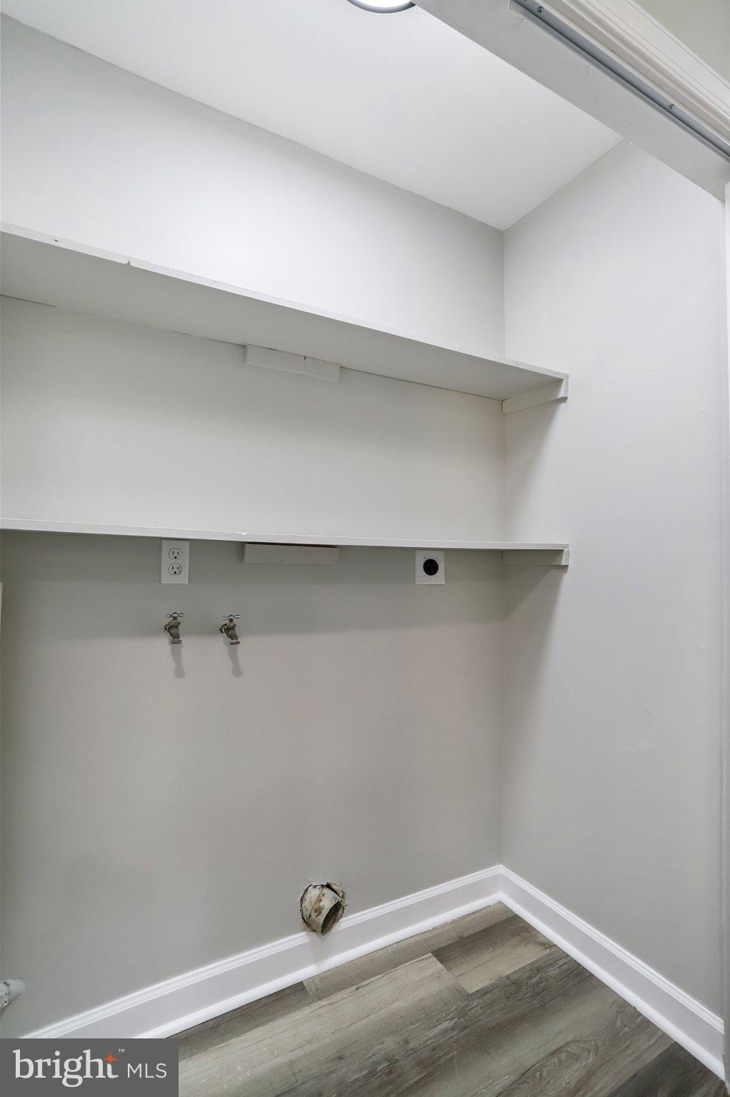 MARLTON - Residential