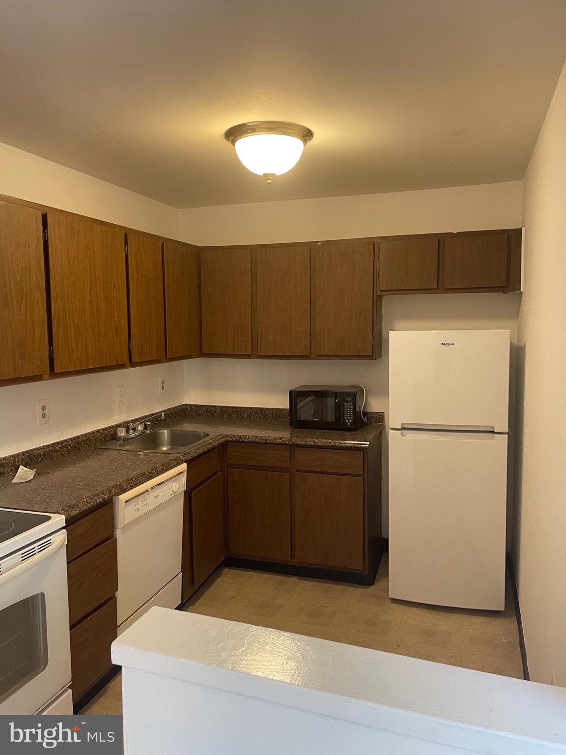 GREENFIELD FARM - Residential Lease