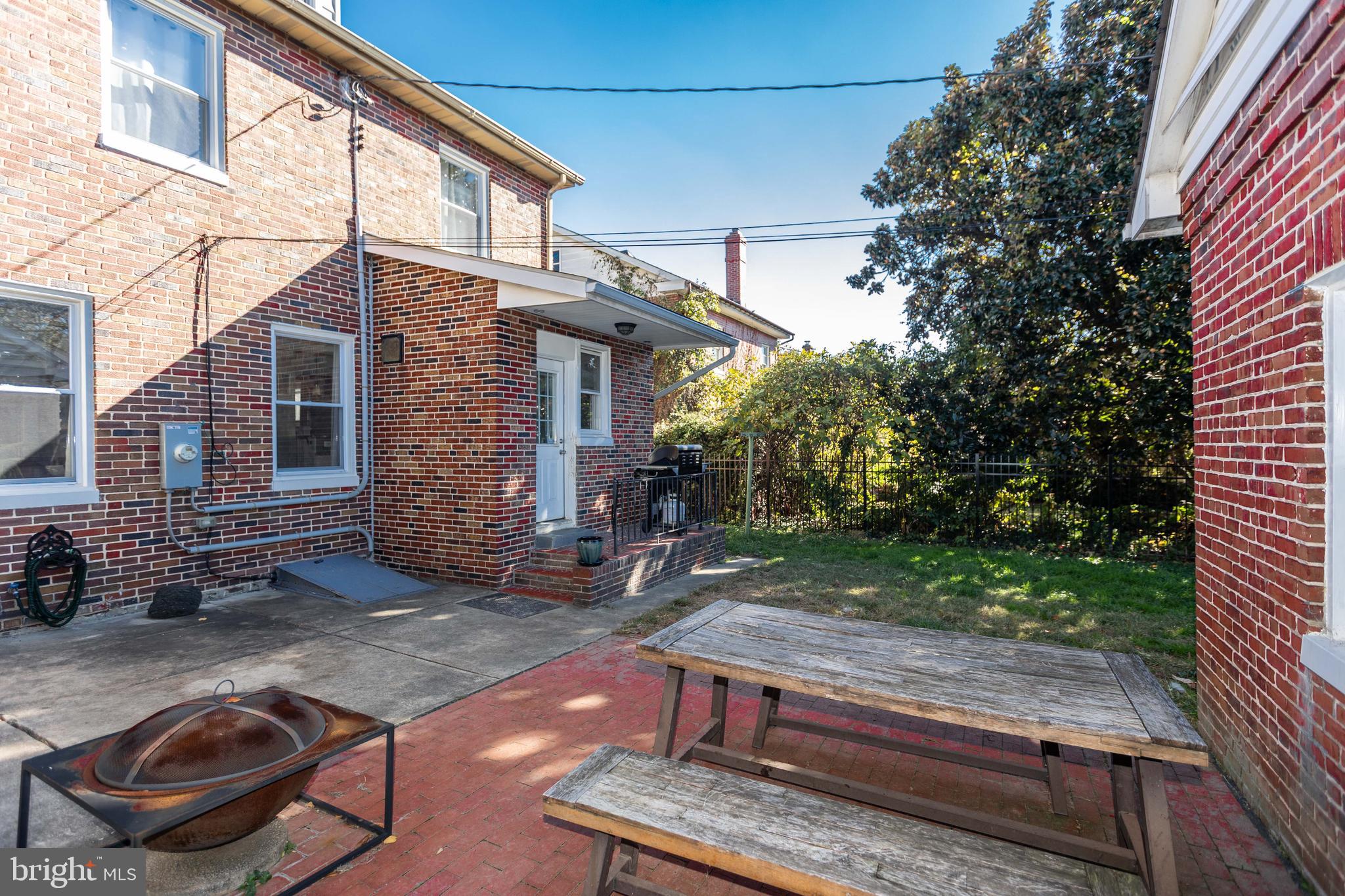 MAYFIELD - Residential