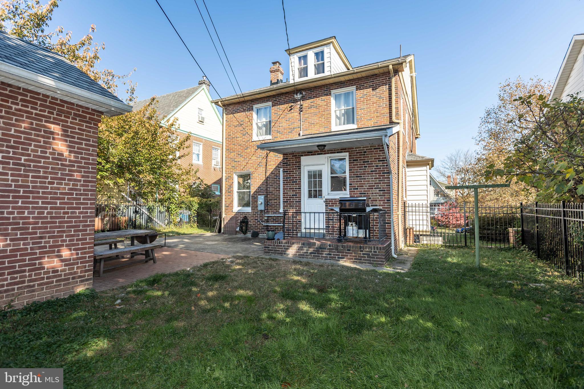 MAYFIELD - Residential