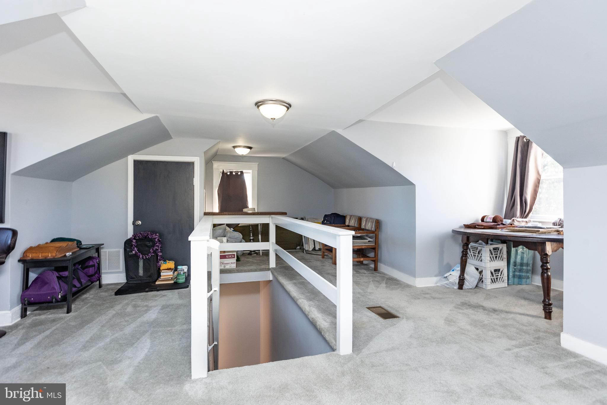 MAYFIELD - Residential