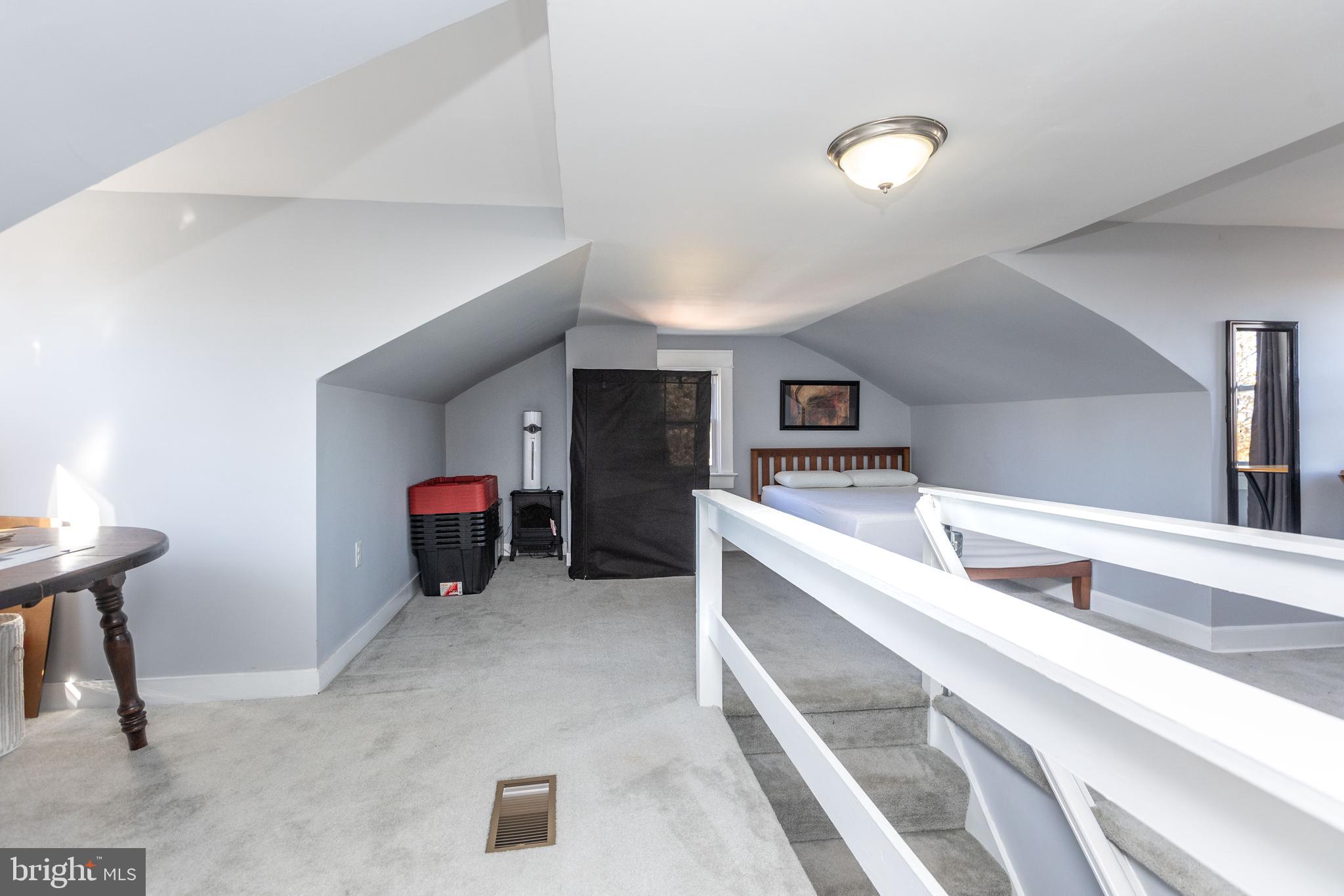 MAYFIELD - Residential