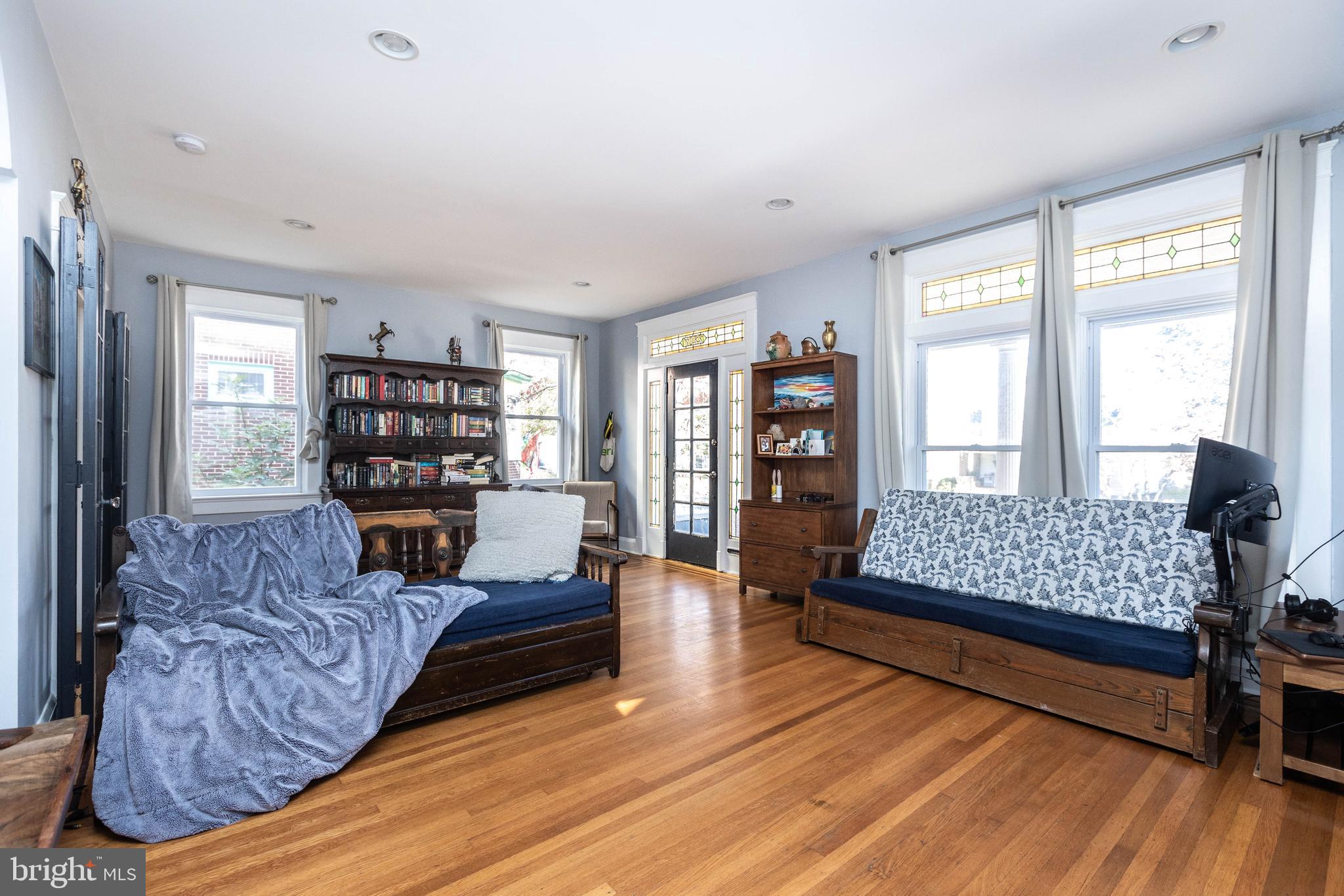 MAYFIELD - Residential