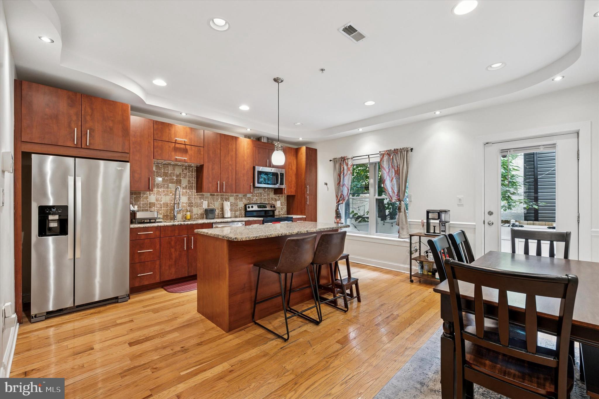 GRADUATE HOSPITAL - Residential Lease