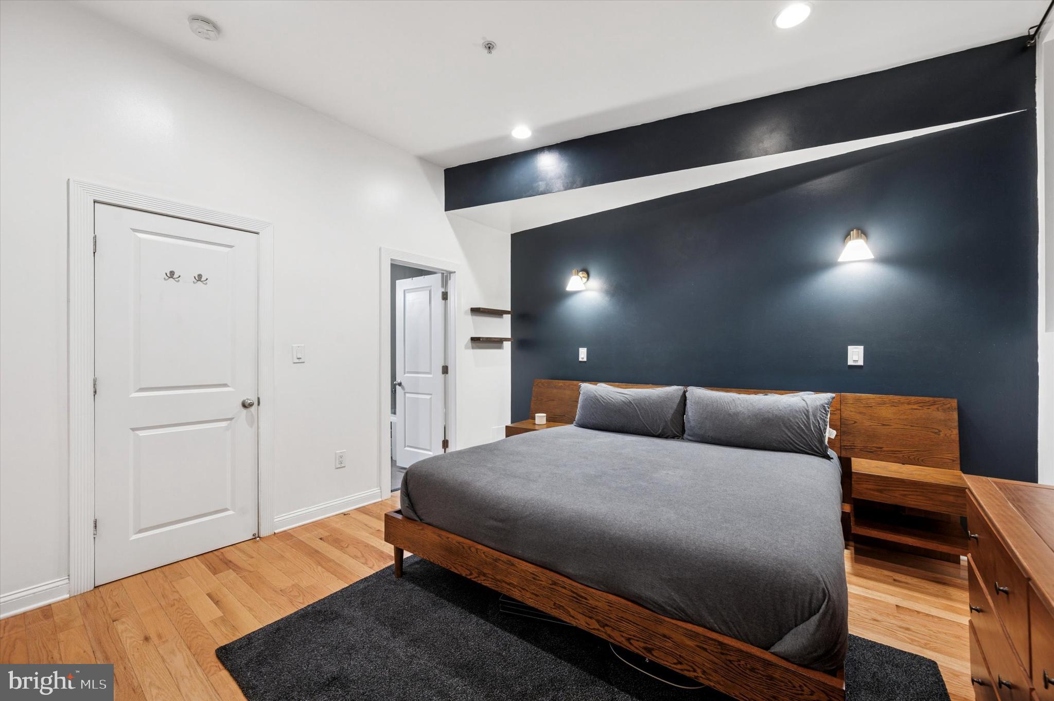 GRADUATE HOSPITAL - Residential Lease