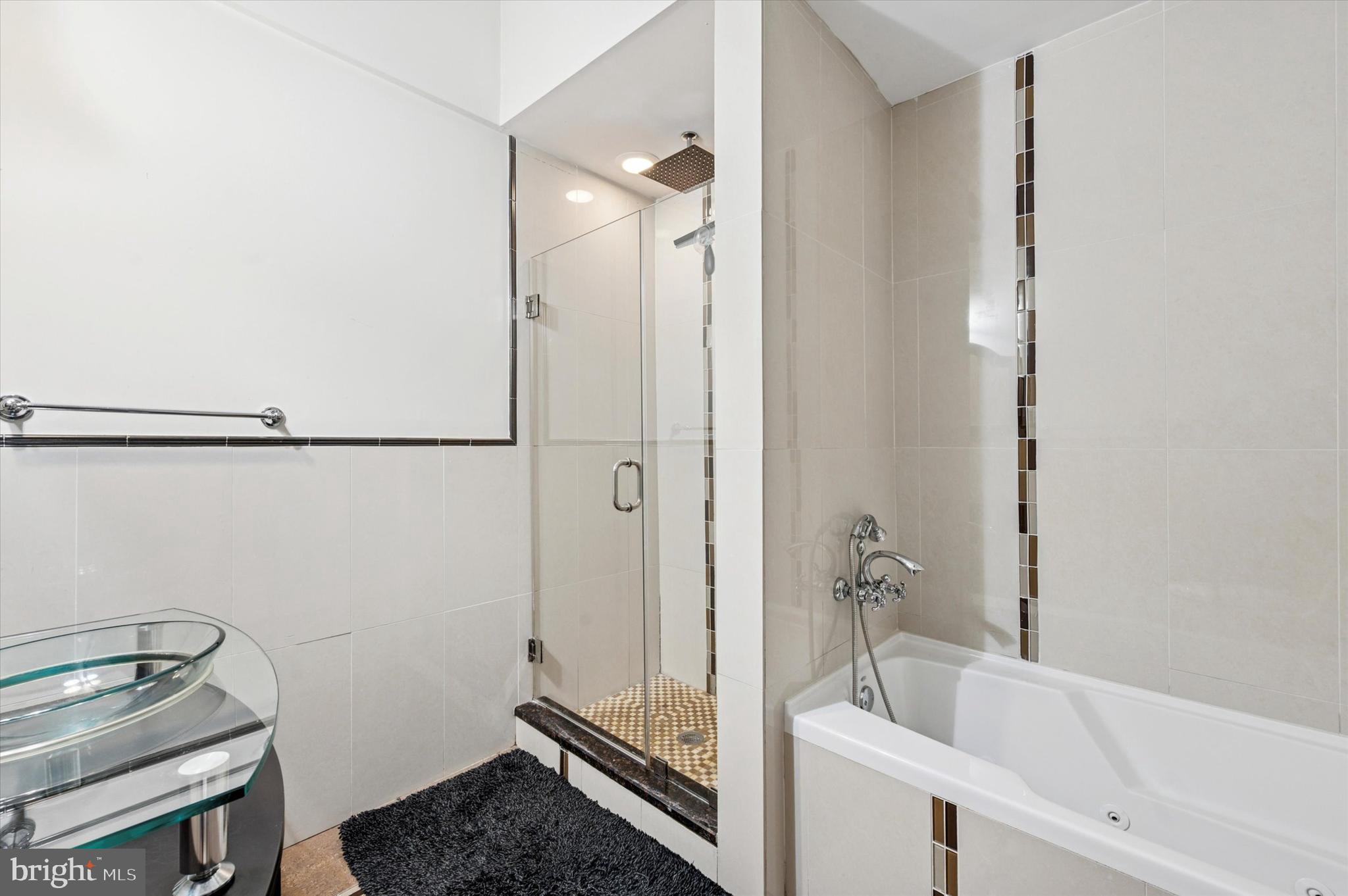 GRADUATE HOSPITAL - Residential Lease