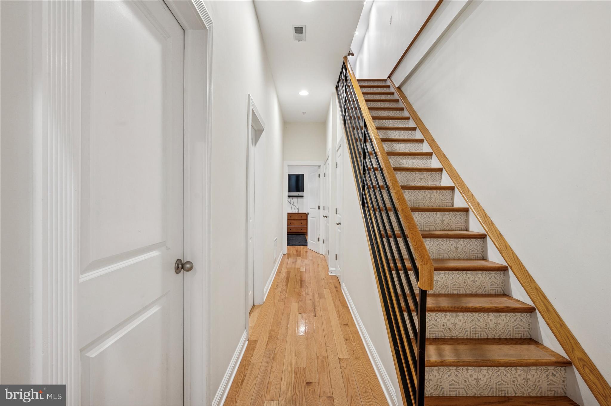 GRADUATE HOSPITAL - Residential Lease