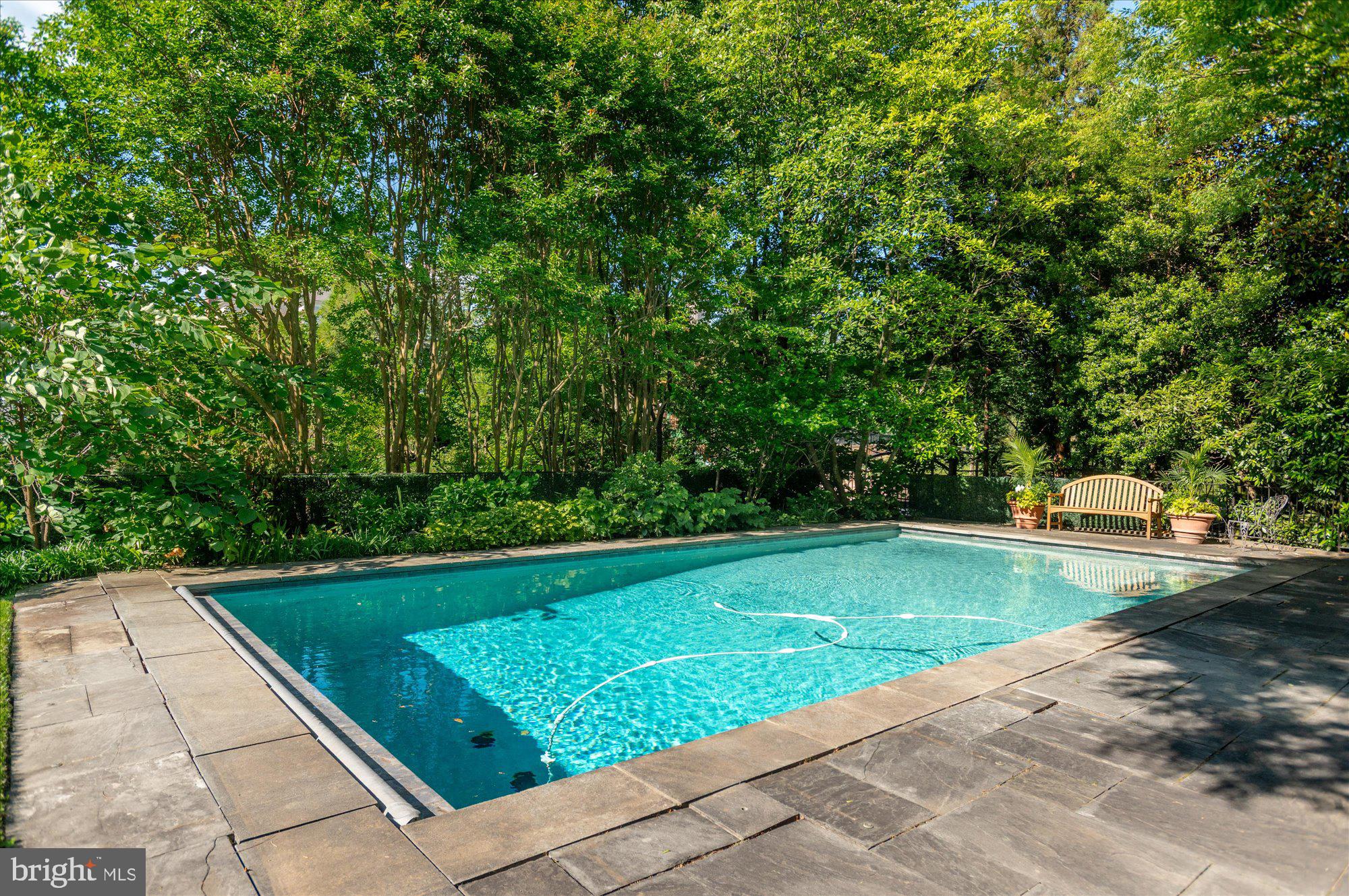 CLEVELAND PARK - Residential