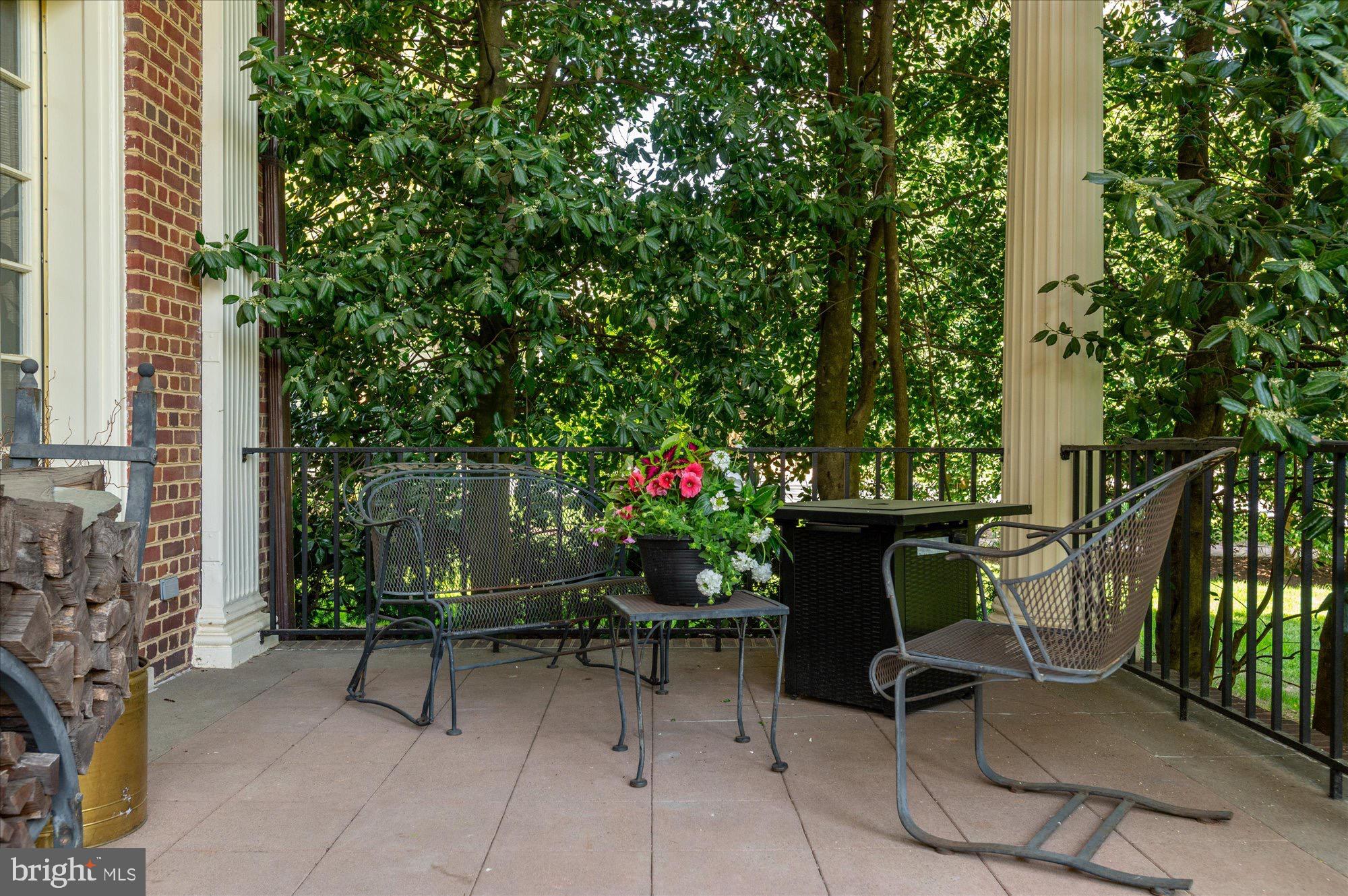 CLEVELAND PARK - Residential