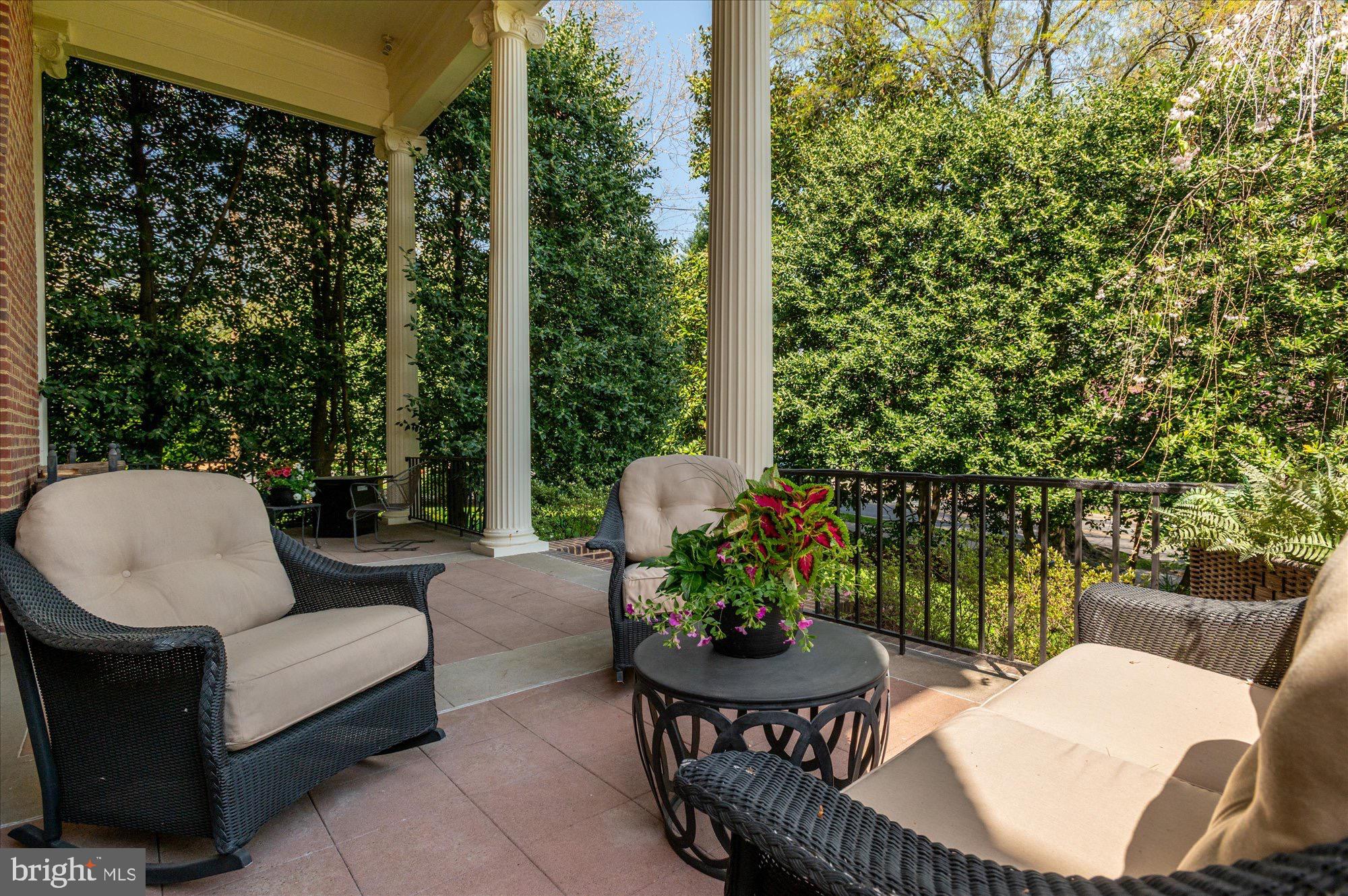 CLEVELAND PARK - Residential