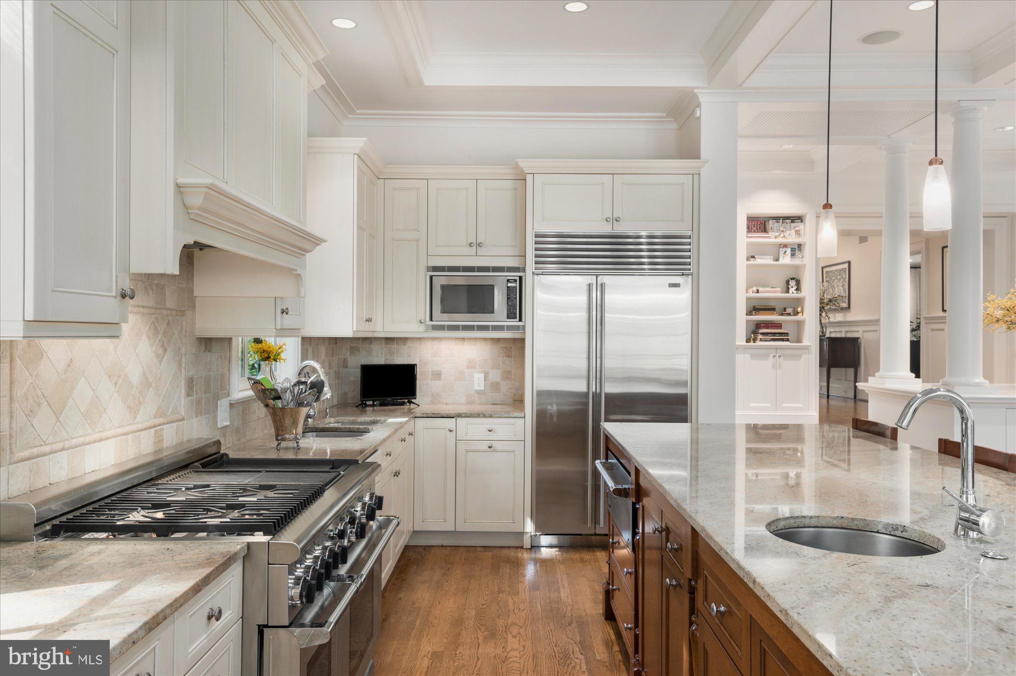 CLEVELAND PARK - Residential