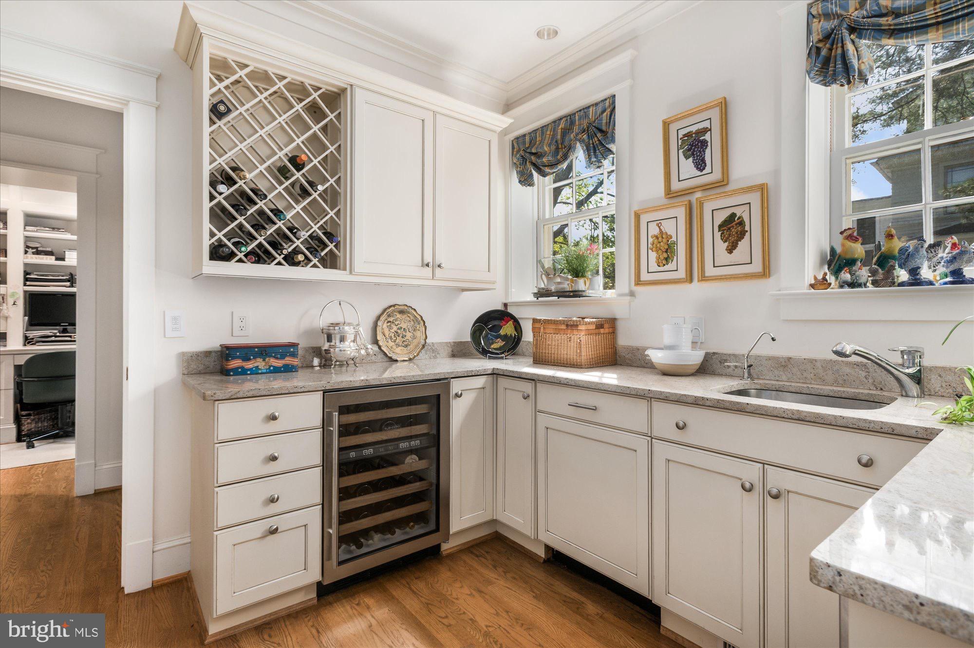 CLEVELAND PARK - Residential