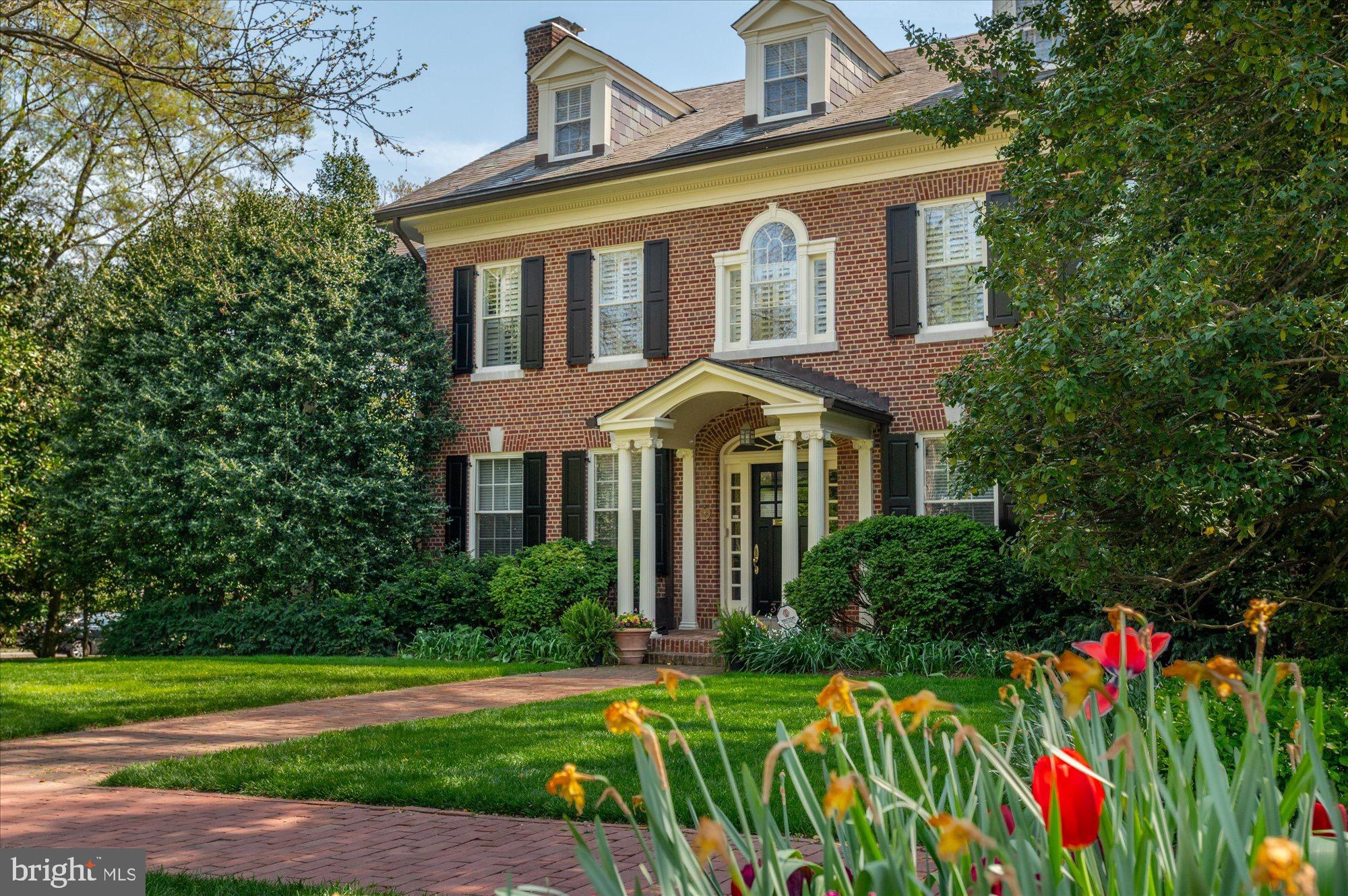 CLEVELAND PARK - Residential
