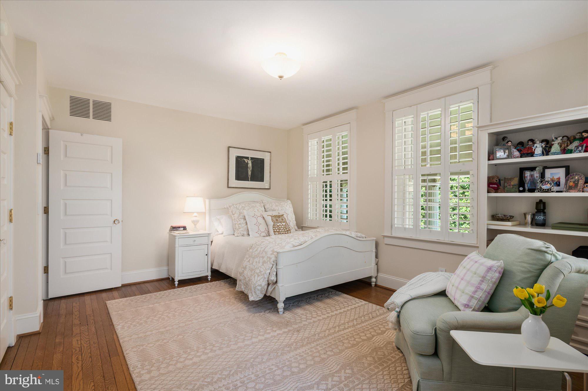 CLEVELAND PARK - Residential