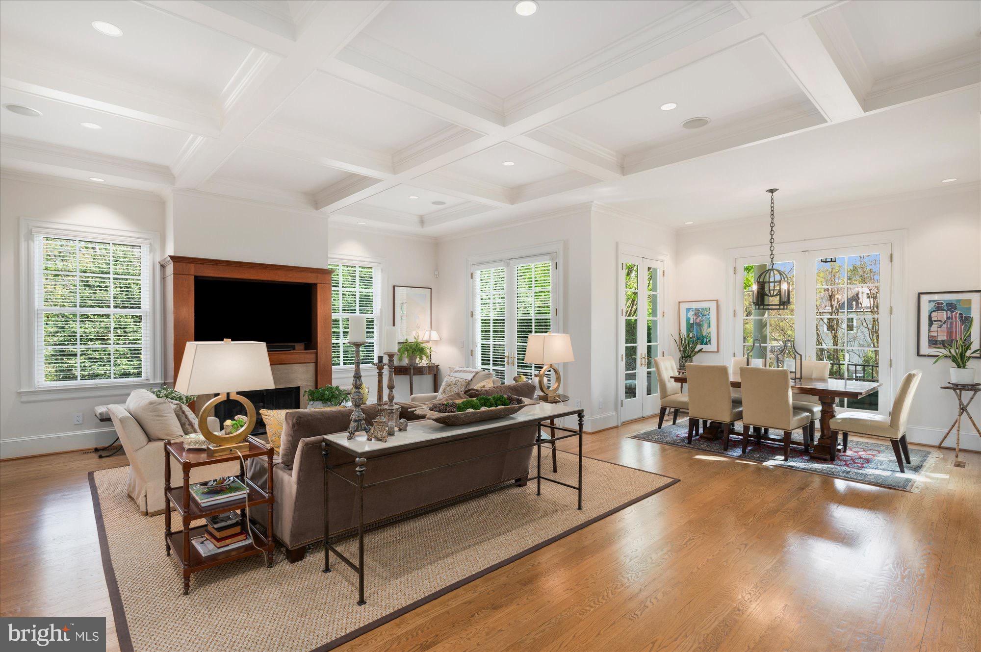 CLEVELAND PARK - Residential