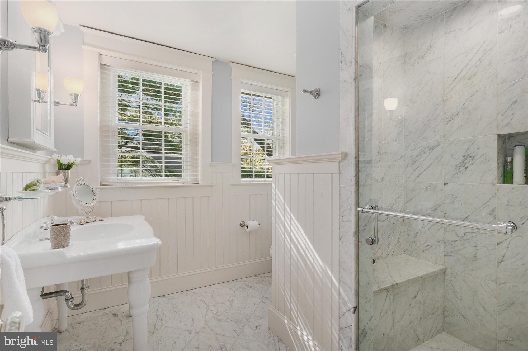 CLEVELAND PARK - Residential