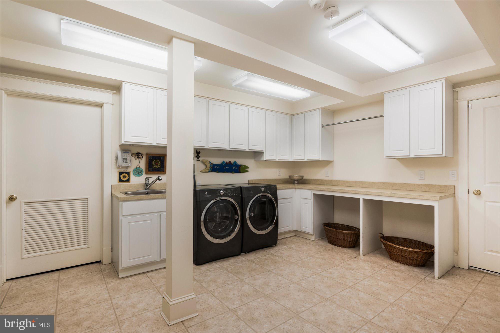 CLEVELAND PARK - Residential